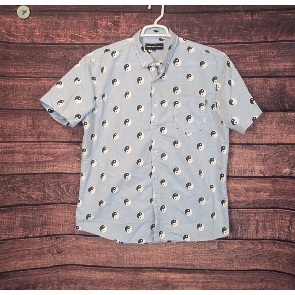 Molokai Surf Co Yin Yang Short Sleeve Button Down Shirt Light Ble Mens XL - Picture 1 of 7